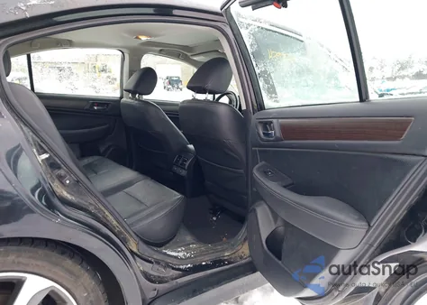 2015 Subaru Legacy 2.5I Limited z USA, uszkodzony, nr VIN 4S3BNAN62F3059863